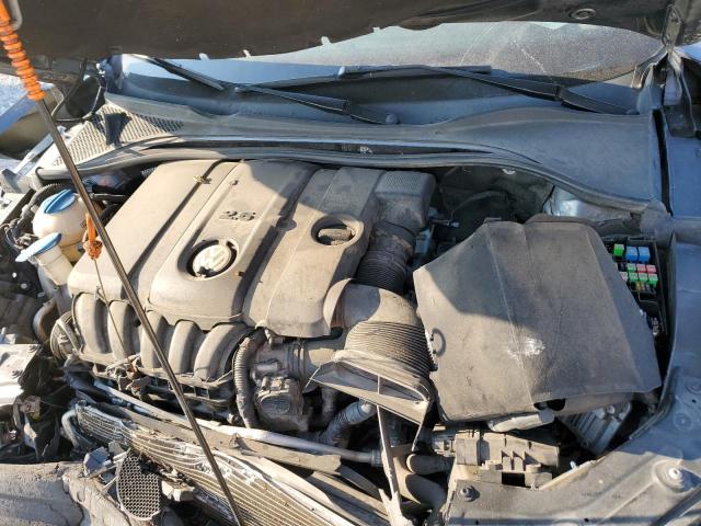 Photo 11 from auction – 2012 VOLKSWAGEN PASSAT SE with VIN 1VWBP7A37CC031932