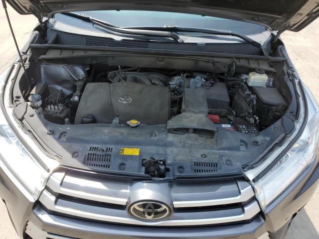 Photo 12 from auction – 2017 TOYOTA HIGHLANDER with VIN 5TDKZRFH0HS521714