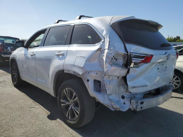 Photo 2 from auction – 2018 TOYOTA HIGHLANDER with VIN 5TDZARFH5JS033841