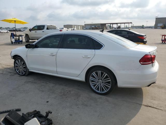 Photo 2 from auction – 2015 VOLKSWAGEN PASSAT SE with VIN 1VWBS7A31FC027863