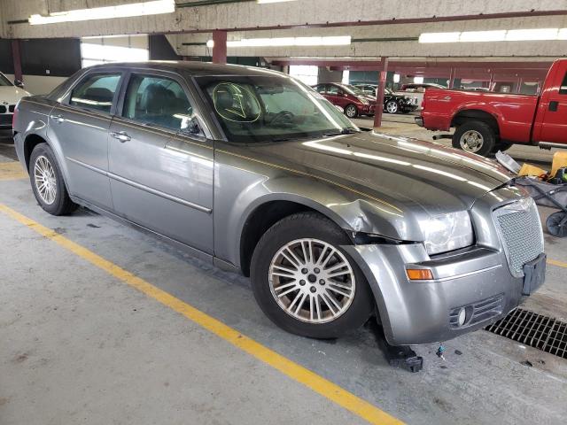 Photo 4 from auction – 2010 CHRYSLER 300 TOURIN with VIN 2C3CA5CV9AH195693