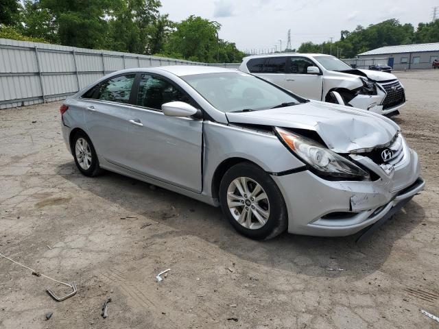 Photo 4 from auction – 2011 HYUNDAI SONATA GLS with VIN 5NPEB4AC8BH007851