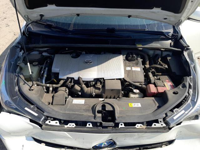Photo 11 from auction – 2017 TOYOTA PRIUS with VIN JTDKARFU8H3039594