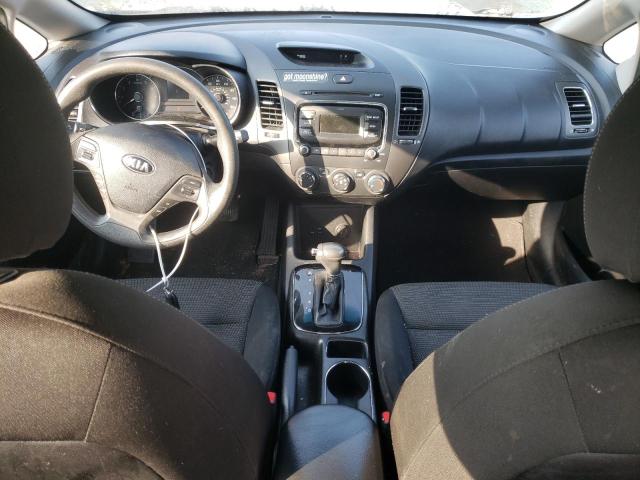 Photo 8 from auction – 2017 KIA FORTE LX with VIN 3KPFK4A70HE066140