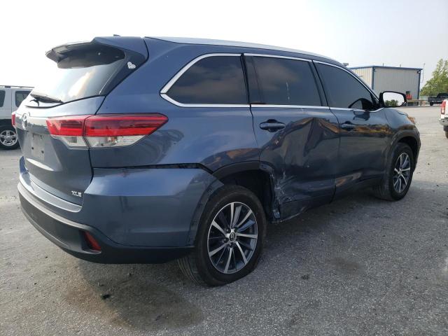 Photo 3 from auction – 2019 TOYOTA HIGHLANDER with VIN 5TDKZRFH8KS360455