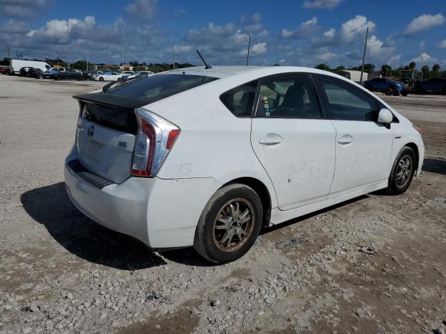 Photo 3 from auction – 2013 TOYOTA PRIUS with VIN JTDKN3DUXD5575210