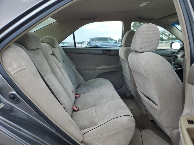 Photo 10 from auction – 2003 TOYOTA CAMRY LE with VIN 4T1BE30K33U776192
