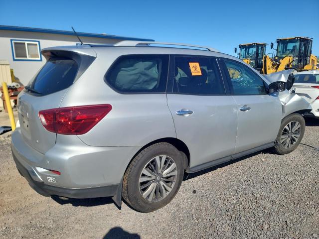 Photo 3 from auction – 2017 NISSAN PATHFINDER with VIN 5N1DR2MN8HC643582