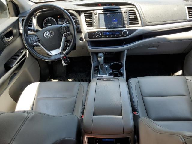 Photo 8 from auction – 2018 TOYOTA HIGHLANDER with VIN 5TDKZRFH2JS537015