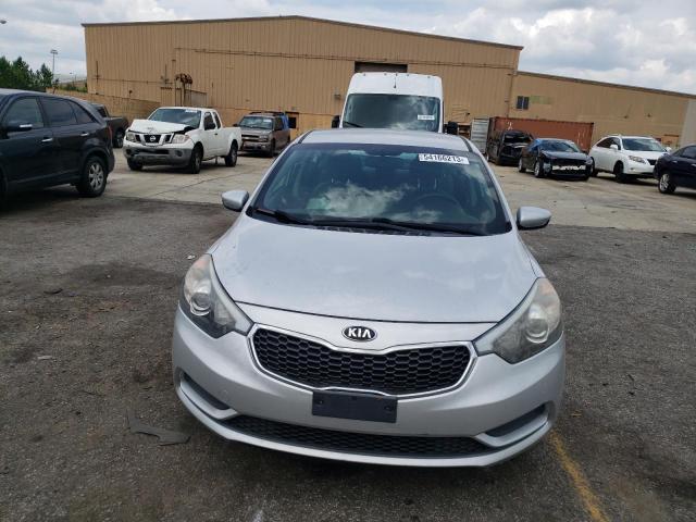 Photo 5 from auction – 2016 KIA FORTE LX with VIN KNAFK4A64G5528388
