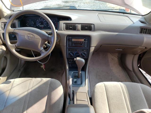 Photo 8 from auction – 2000 TOYOTA CAMRY CE/L with VIN 4T1BG22K4YU665725