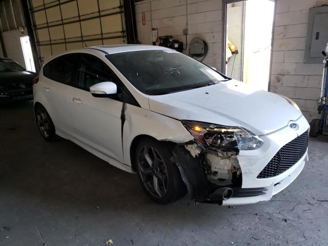 صورة رقم 4 من المزاد - 2014 FORD FOCUS ST مع VIN 1FADP3L96EL442527