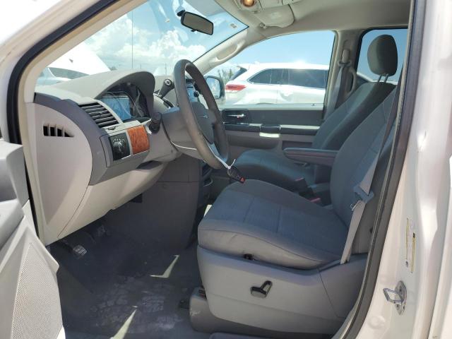 Photo 7 from auction – 2009 CHRYSLER TOWN & COU with VIN 2A8HR44E89R589431