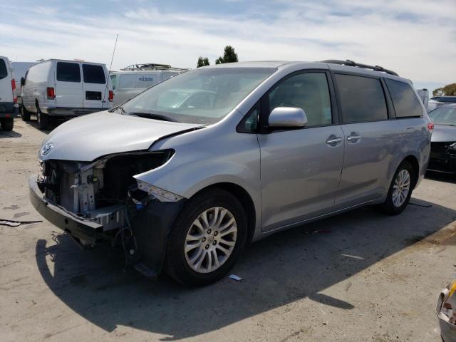 Photo 1 from auction – 2013 TOYOTA SIENNA XLE with VIN 5TDYK3DC2DS322130