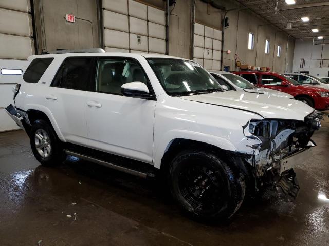 Photo 4 from auction – 2016 TOYOTA 4RUNNER SR with VIN JTEZU5JR9G5135752