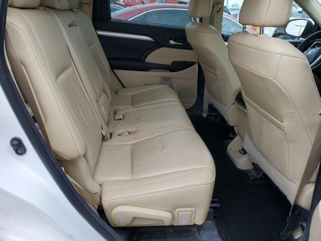 Photo 11 from auction – 2016 TOYOTA HIGHLANDER with VIN 5TDJKRFH0GS321785