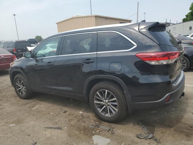 Photo 2 from auction – 2018 TOYOTA HIGHLANDER with VIN 5TDJZRFHXJS523178