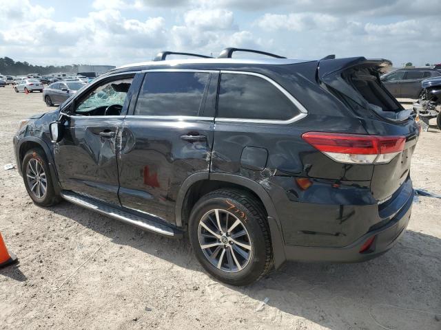 Photo 2 from auction – 2018 TOYOTA HIGHLANDER with VIN 5TDKZRFH4JS261923