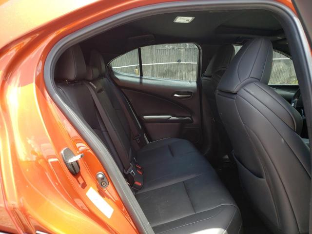 Photo 10 from auction – 2019 LEXUS UX 200 with VIN JTHY3JBH4K2006893
