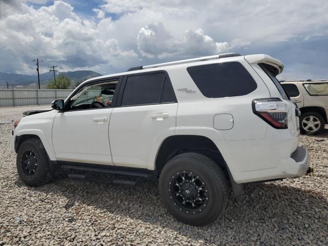 Photo 2 from auction – 2018 TOYOTA 4RUNNER SR with VIN JTEBU5JR7J5542509