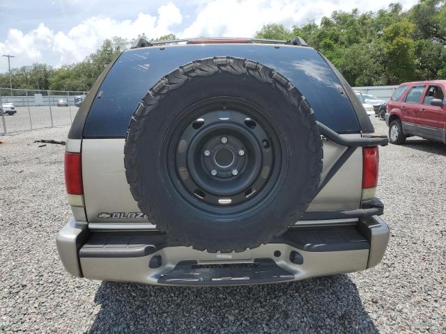 Photo 6 from auction – 2002 CHEVROLET BLAZER with VIN 1GNCT18W12K121007