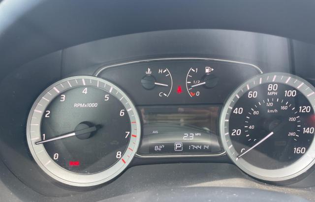 Photo 8 from auction – 2014 NISSAN SENTRA S with VIN 3N1AB7AP1EY266677
