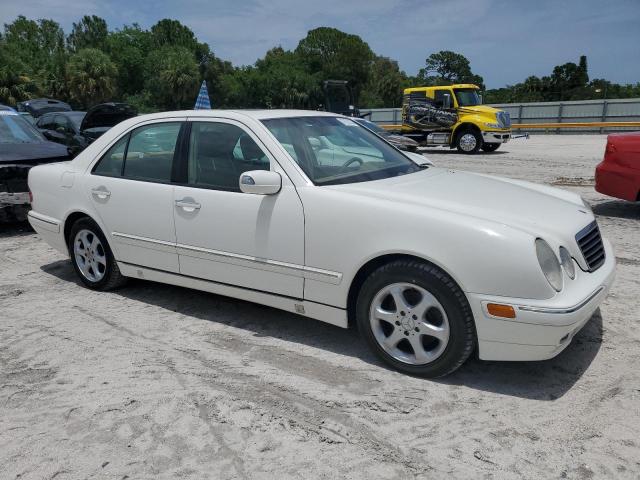 Photo 4 from auction – 2002 MERCEDES-BENZ E 320 with VIN WDBJF65J72B493995