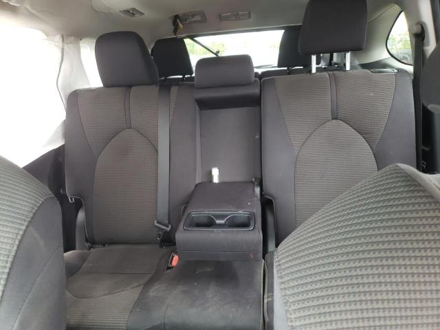 Photo 10 from auction – 2022 TOYOTA HIGHLANDER with VIN 5TDBZRBH6NS585953