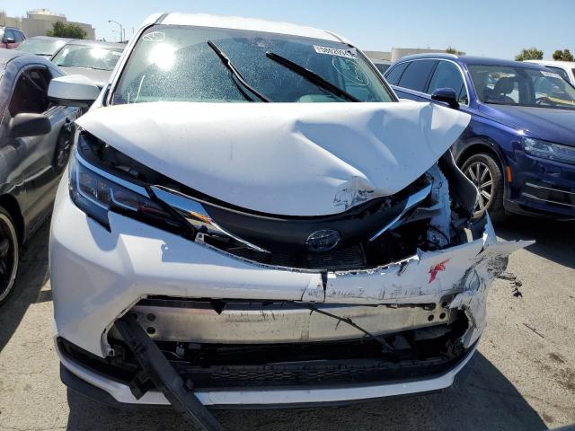 Photo 5 from auction – 2021 TOYOTA SIENNA LE with VIN 5TDKRKEC9MS032588