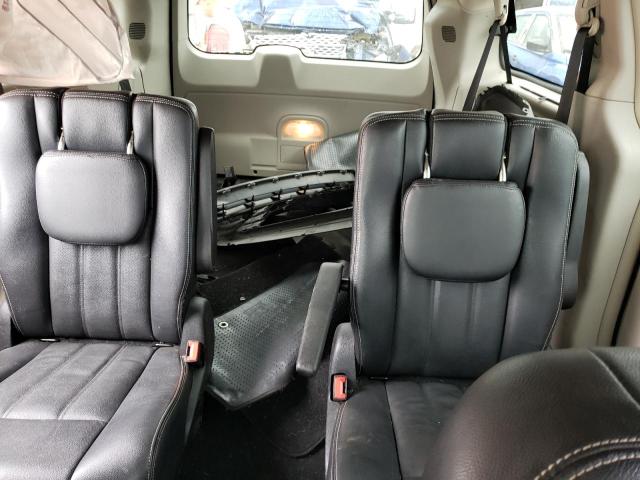 Photo 10 from auction – 2012 CHRYSLER TOWN & COU with VIN 2C4RC1CG8CR395102