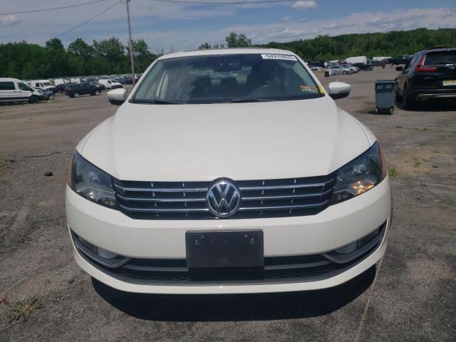 Photo 5 from auction – 2015 VOLKSWAGEN PASSAT SEL with VIN 1VWCT7A33FC108073