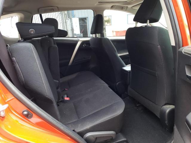 Photo 11 from auction – 2015 TOYOTA RAV4 XLE with VIN JTMRFREV5FD165204