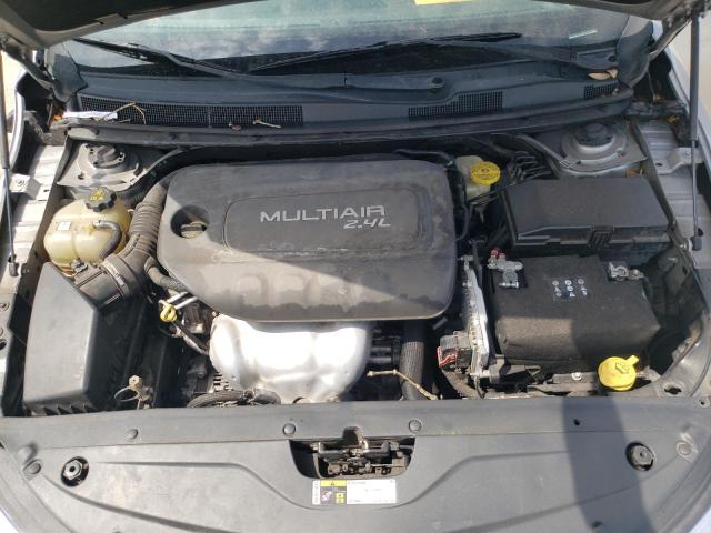 Photo 11 from auction – 2015 CHRYSLER 200 LIMITE with VIN 1C3CCCAB2FN595083