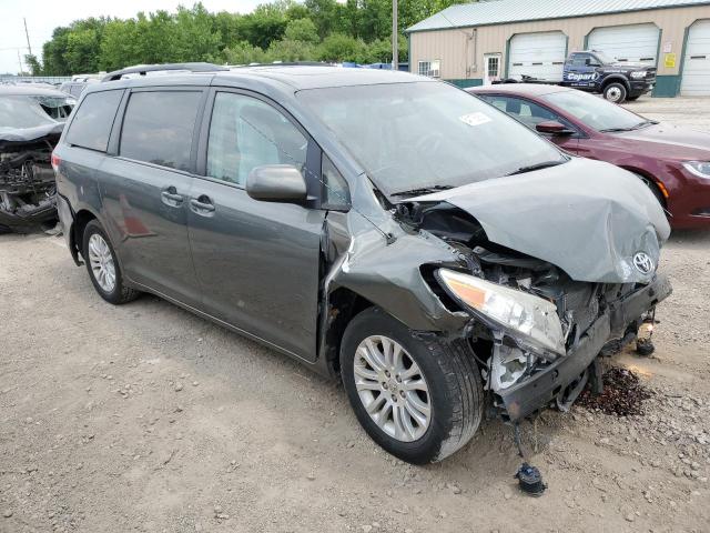 Photo 4 from auction – 2014 TOYOTA SIENNA with VIN 5TDYK3DC0ES494545