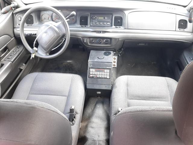 Photo 8 from auction – 2004 FORD CROWN VICT with VIN 2FAFP71W24X123877