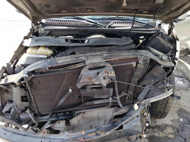 Photo 12 from auction – 2002 CADILLAC ESCALADE L with VIN 1GYEC63T32R106375