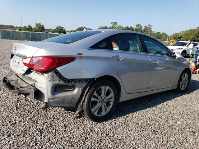 Photo 3 from auction – 2011 HYUNDAI SONATA SE with VIN 5NPEC4AC5BH285829