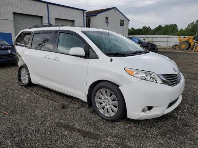 Photo 4 from auction – 2013 TOYOTA SIENNA XLE with VIN 5TDDK3DC6DS049319