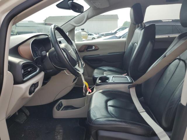 Photo 7 from auction – 2017 CHRYSLER PACIFICA T with VIN 2C4RC1EG4HR840228