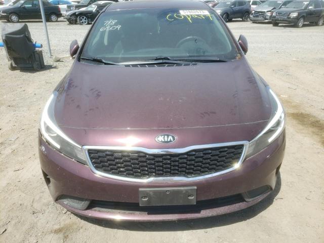Photo 5 from auction – 2017 KIA FORTE LX with VIN 3KPFK4A79HE026509