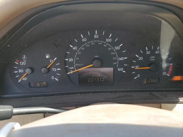 Photo 9 from auction – 2001 MERCEDES-BENZ E 320 with VIN WDBJF65J21B249492