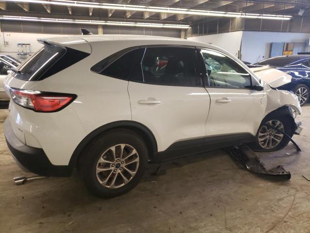 Photo 3 from auction – 2022 FORD ESCAPE SE with VIN 1FMCU9G64NUB09041