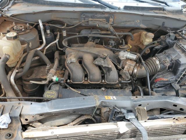 Photo 11 from auction – 2004 FORD ESCAPE XLS with VIN 1FMYU02184KB40168