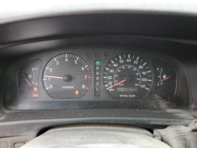 Photo 9 from auction – 2000 TOYOTA SIENNA with VIN 4T3ZF13C8YU206224