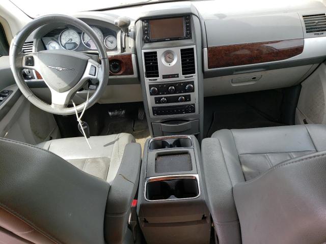 Photo 8 from auction – 2010 CHRYSLER TOWN & COU with VIN 2A4RR5D10AR233889