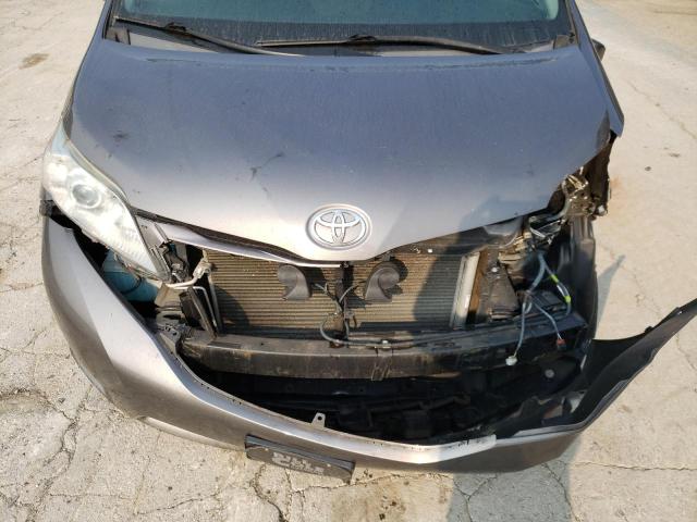 Photo 12 from auction – 2017 TOYOTA SIENNA LE with VIN 5TDJZ3DC2HS148966