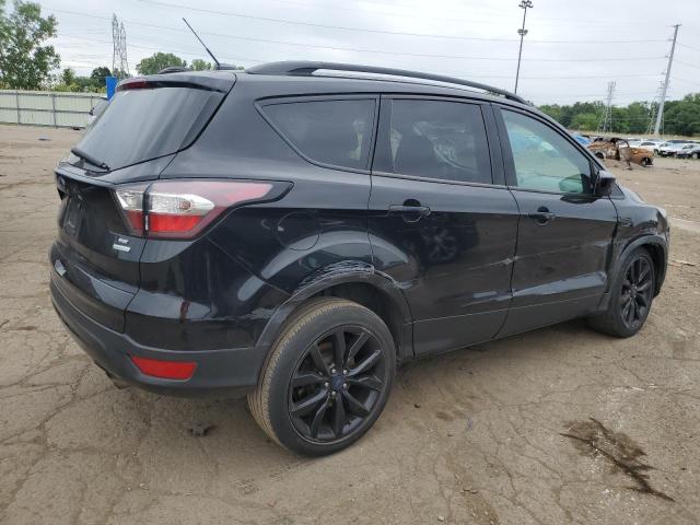 Photo 3 from auction – 2017 FORD ESCAPE SE with VIN 1FMCU0GD3HUC33199