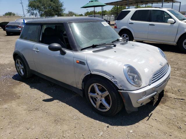 Photo 4 from auction – 2003 MINI COOPER with VIN WMWRC33443TC40945