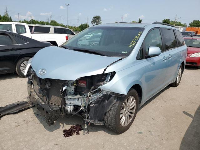 TOYOTA SIENNA XLE 2017 with VIN 5TDYZ3DC4HS803675 - Photo from auction