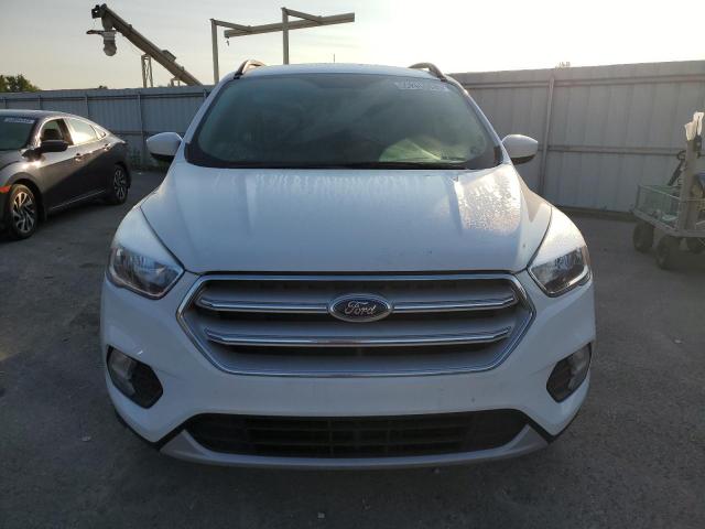 Photo 5 from auction – 2018 FORD ESCAPE SE with VIN 1FMCU9GD0JUB82416
